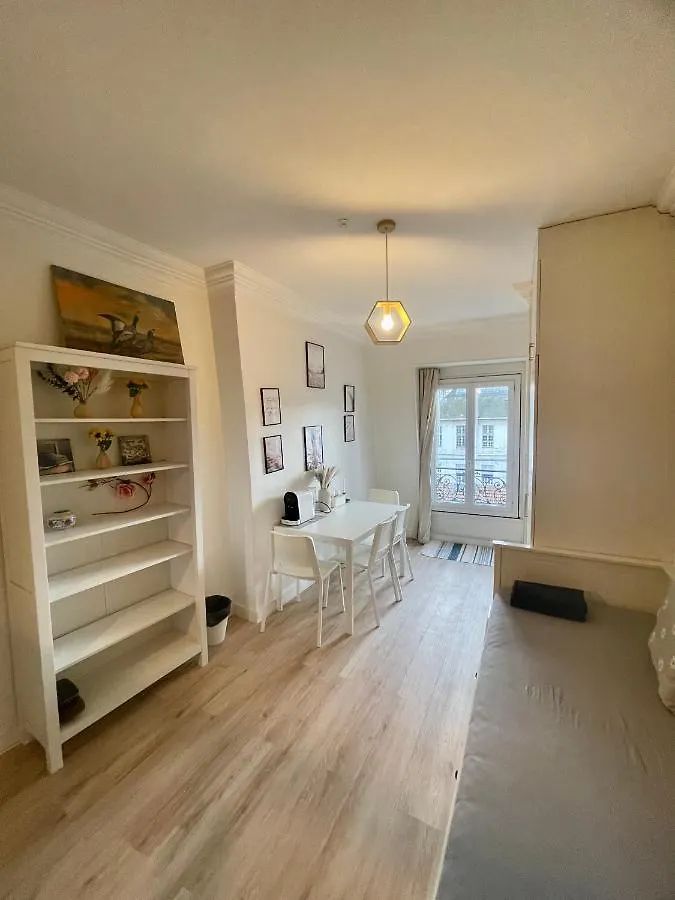 Apartment Dream Dwell Paris-Charming Studio Superb Location In 7Th District Paris France