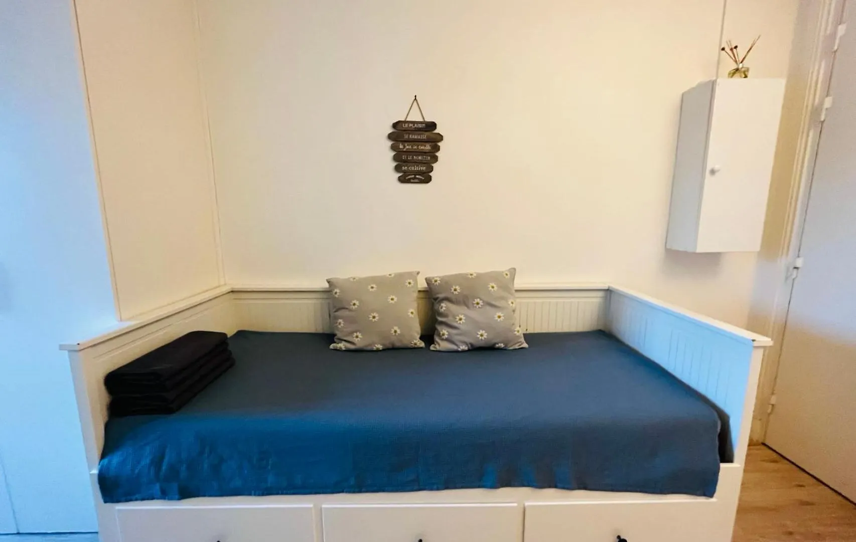 Dream Dwell Paris-Charming Studio Superb Location In 7Th District Paris 0*,